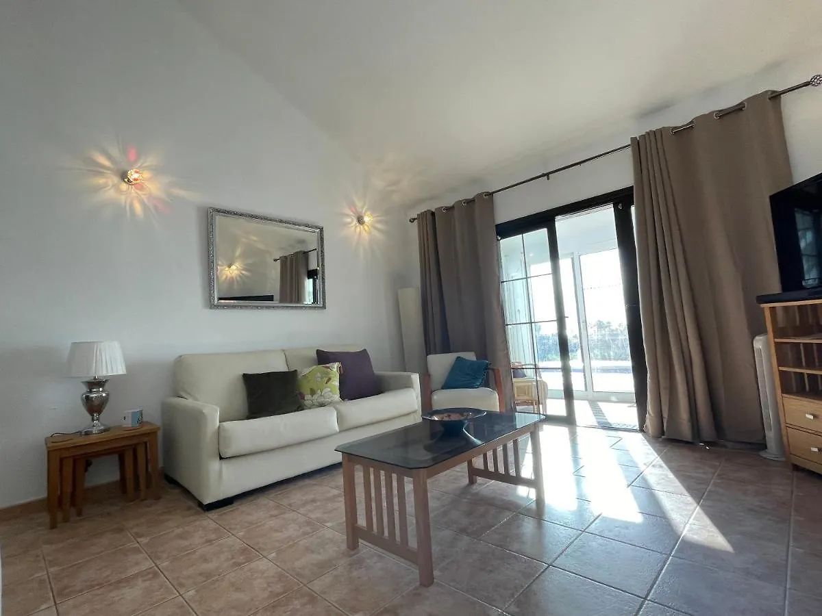 Semesterbostad House Private Heated Pool Amazing View On Golf Ocean 3 Bedrooms 3 Bathrooms 6 To 8 Adults 3-17 Years Old Children Being Considered Adults And In Addition 0-2 Years Old Children Are Welcome For Free San Miguel de Abona